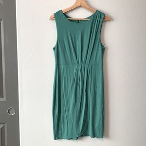 ✨HP✨3 for $10 emerald green knee length tulip wrap front work office dress